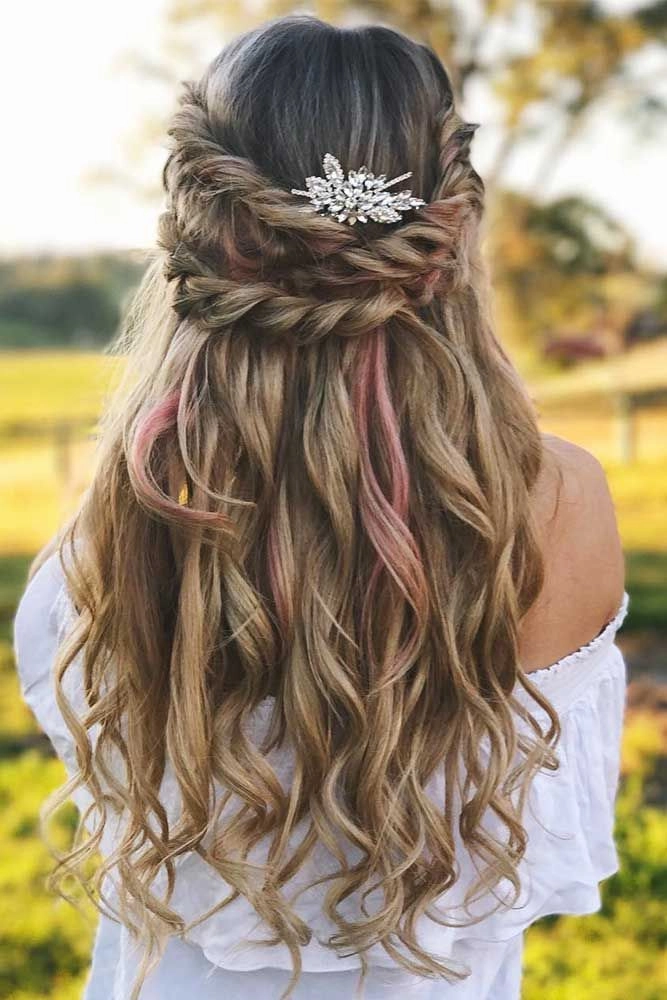 Beautiful Spring Prom Hairstyles Featuring Fresh Blooms