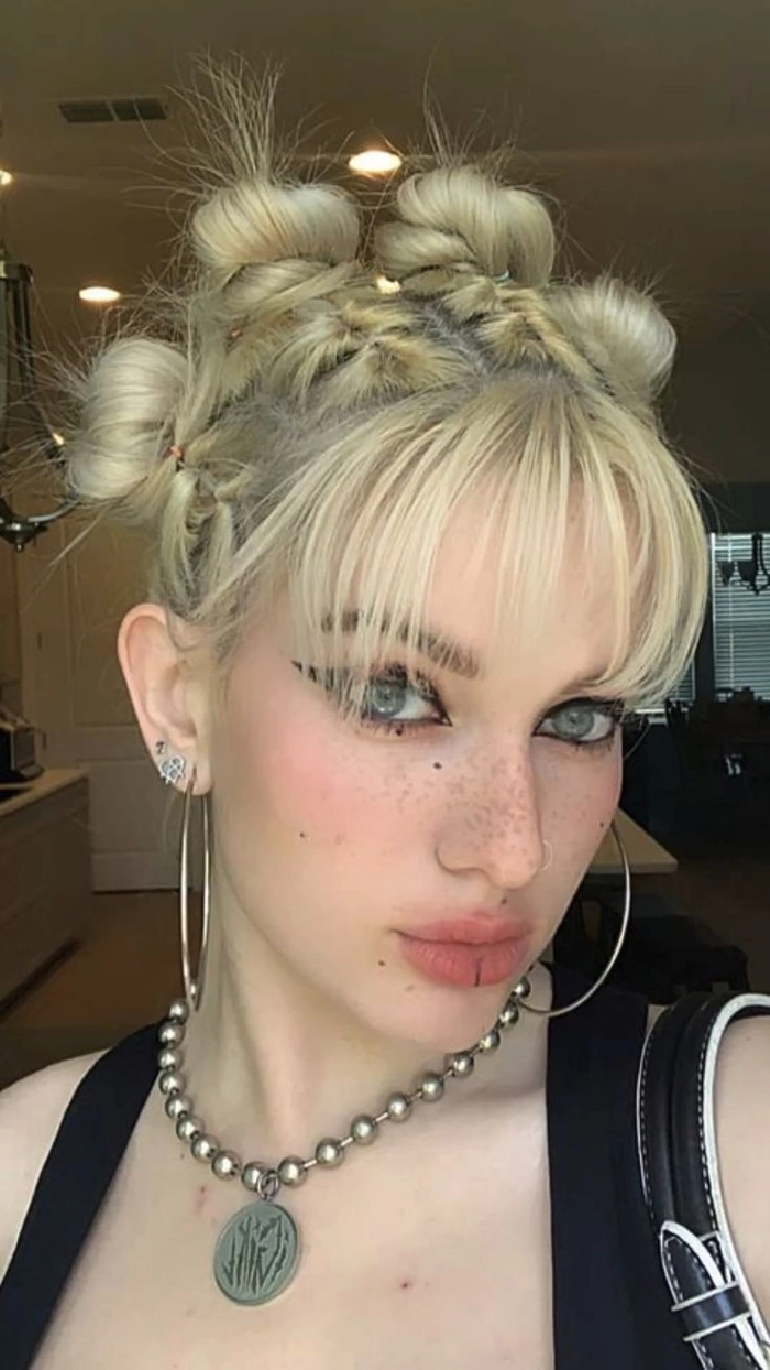 Trendy Y2K Space Bun Hairstyles Perfect for Prom Night