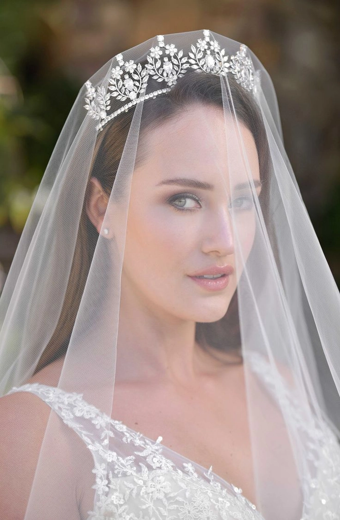 Elegant Bridal Hairstyles Perfect for Cathedral Veils