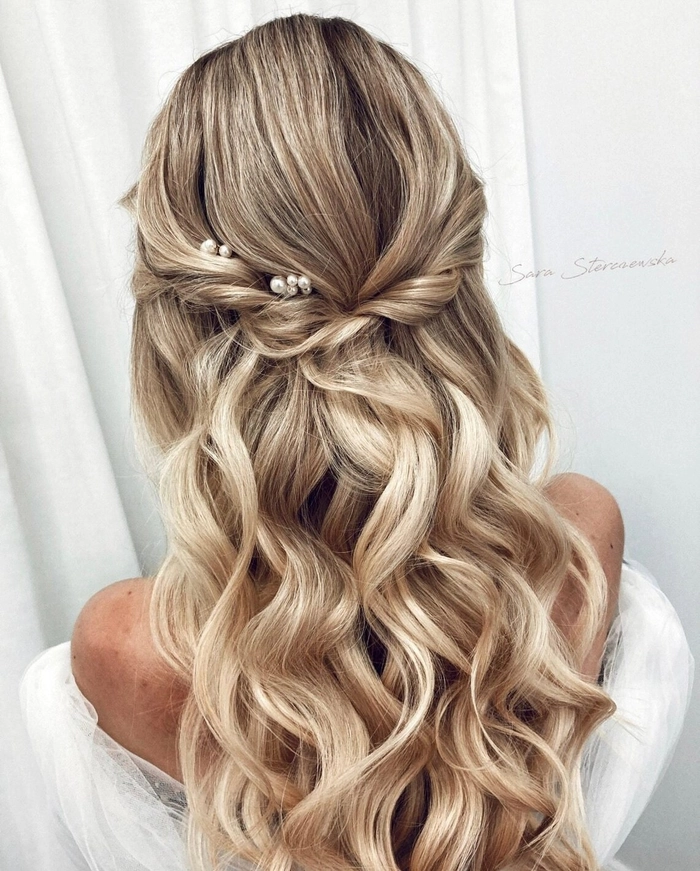 Elegant Bridal Hair Styles Featuring Pearl Hair Pins