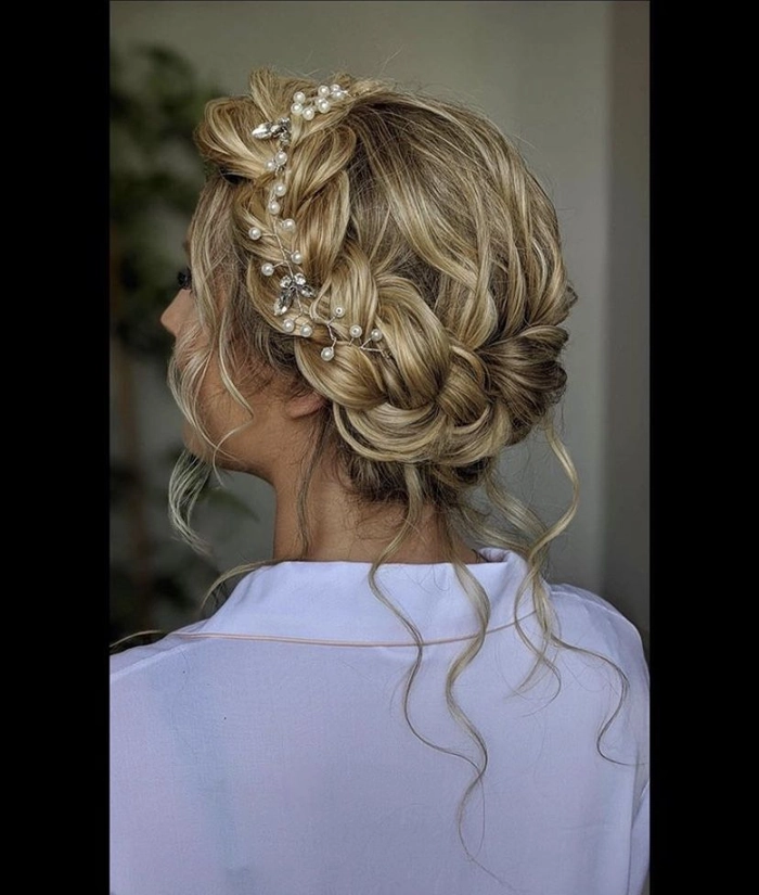 Elegant Braided Crown Hairstyles for Your Wedding Day Look