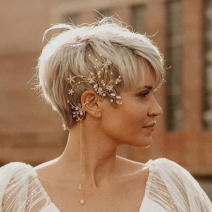 Chic Wedding Hair Accessories for Your Pixie Cut Style