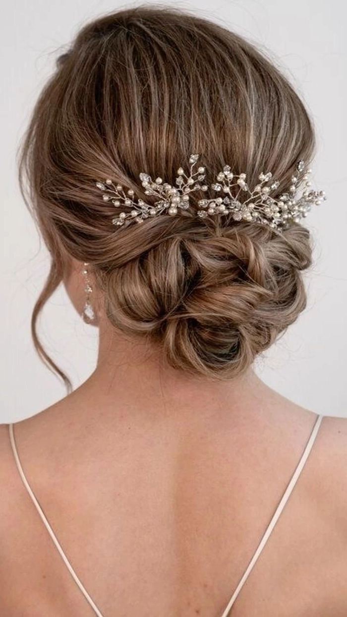 Elegant and understated hairstyle perfect for courthouse weddings Bride with simple bridal hair style at courthouse wedding