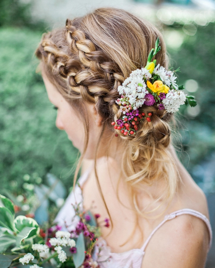 Beautiful wedding hairstyle featuring a romantic side braid for brides Elegant bridal hair with side braid styled for a wedding day look