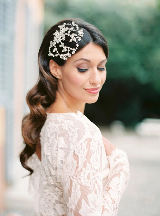 Classic Hollywood waves bridal hairstyle perfect for elegant weddings image 7 Elegant bridal hairstyle featuring classic Hollywood waves for a timeless wedding look