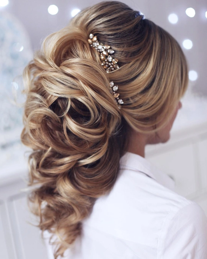 Voluminous Wedding Hairstyles Perfect for Big Hair Brides