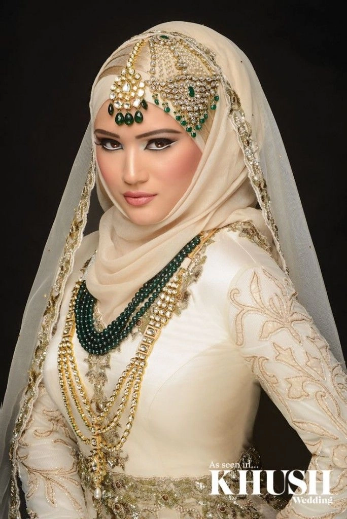Elegant muslim bridal hair styled beautifully with hijab for a wedding ceremony