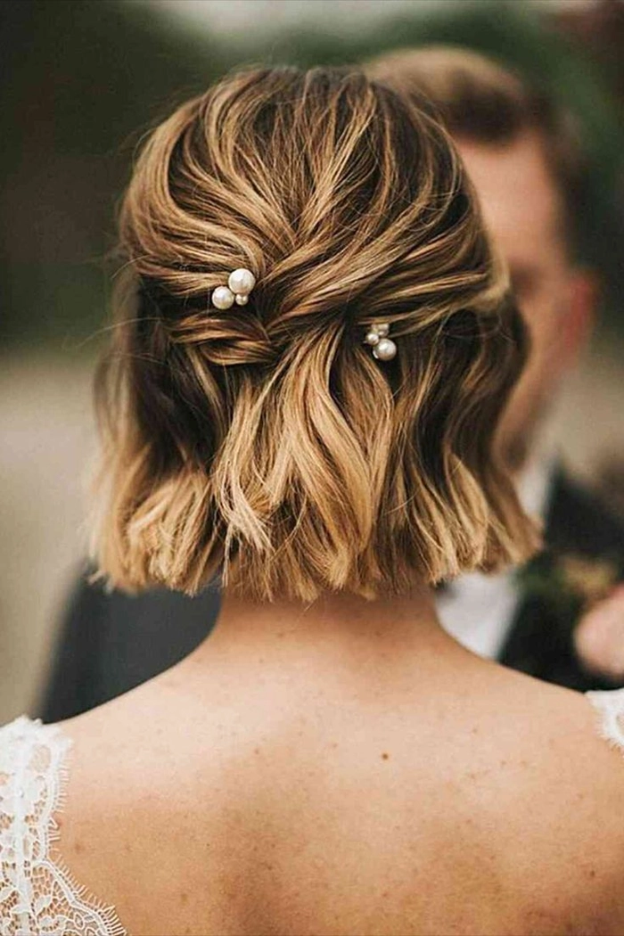 Chic Short Bob Wedding Hairstyles Perfect for Brides