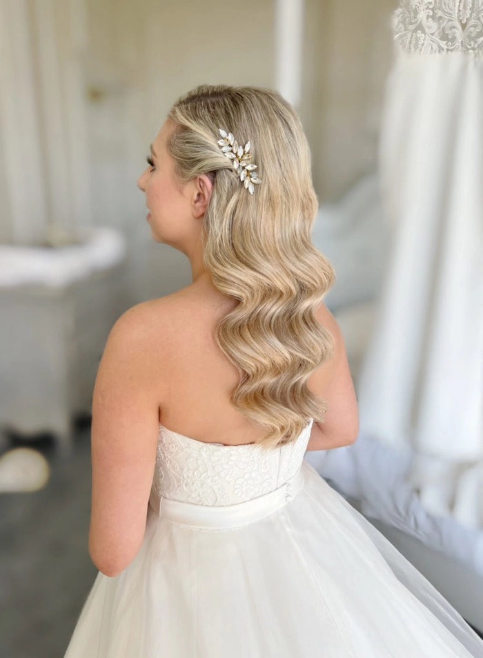 Timeless vintage wedding hair inspiration for brides with style number 10 Elegant s vintage wedding hair styled with soft curls and classic accessories