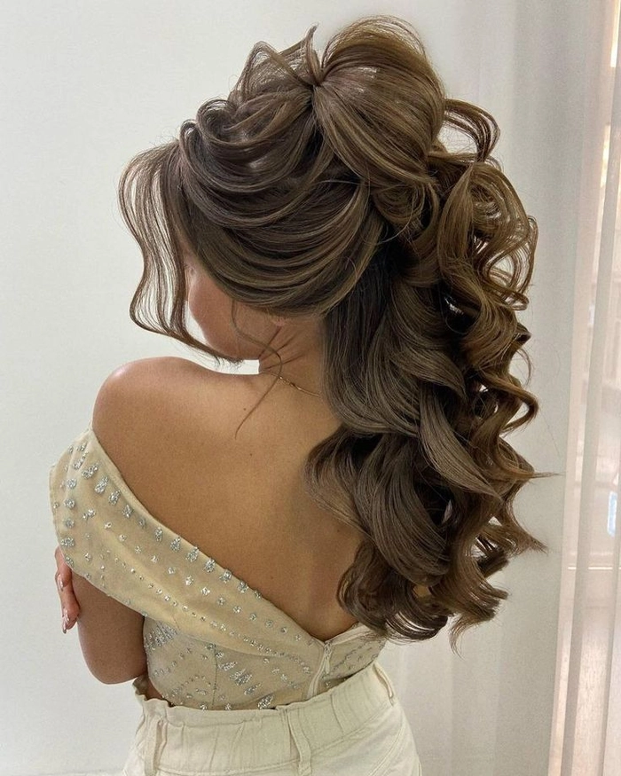 Beautiful wedding hairstyle designed specifically for thick, coarse hair styles Elegant wedding hairstyle for thick coarse hair with intricate braids and soft waves