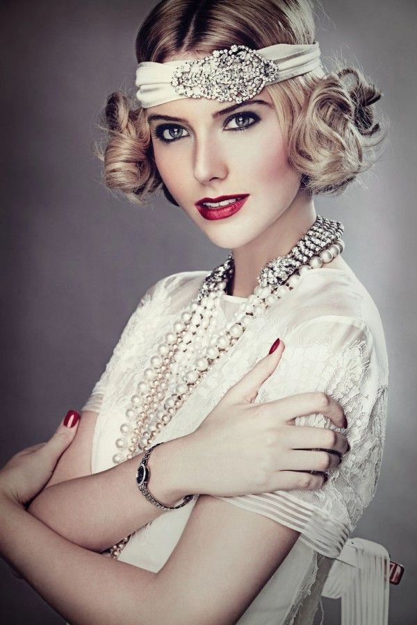 Elegant great gatsby themed wedding hair with vintage finger waves and pearl accents