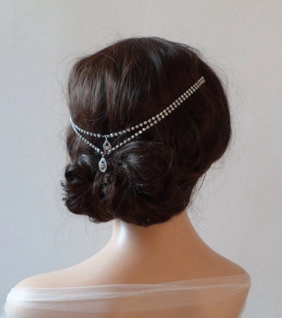Elegant Great Gatsby themed wedding hair with vintage waves and pearl accessories