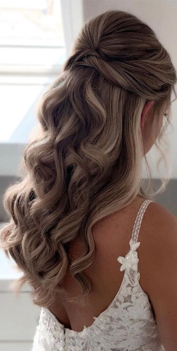 Elegant Bridal Hair Styles for Your Second Wedding Day