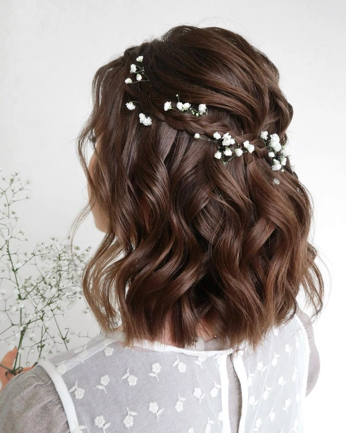 Lovely short wedding hair with extensions perfect for a stunning bride Short wedding hair with extensions styled elegantly for a bridal look