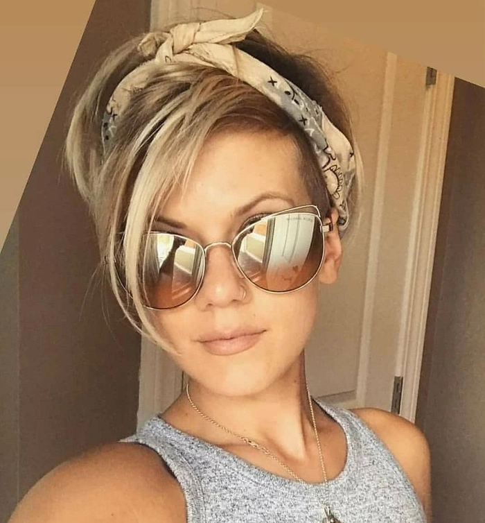 Headband integration tips for short office haircuts Woman with a short office haircut styled with a thin headband, professional look