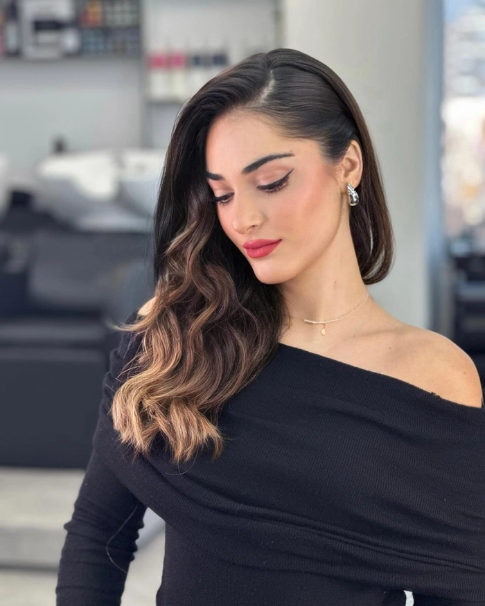Side swept professional waves for an evening corporate gala