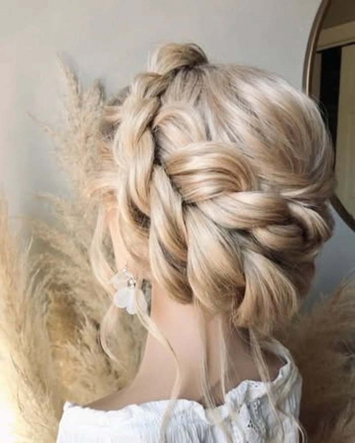 Step-by-step overnight braiding technique for polished morning waves suitable for work