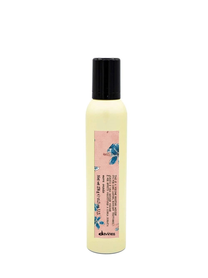 Professional volume boosting blowout for fine hair Fine hair styled into a voluminous office blowout